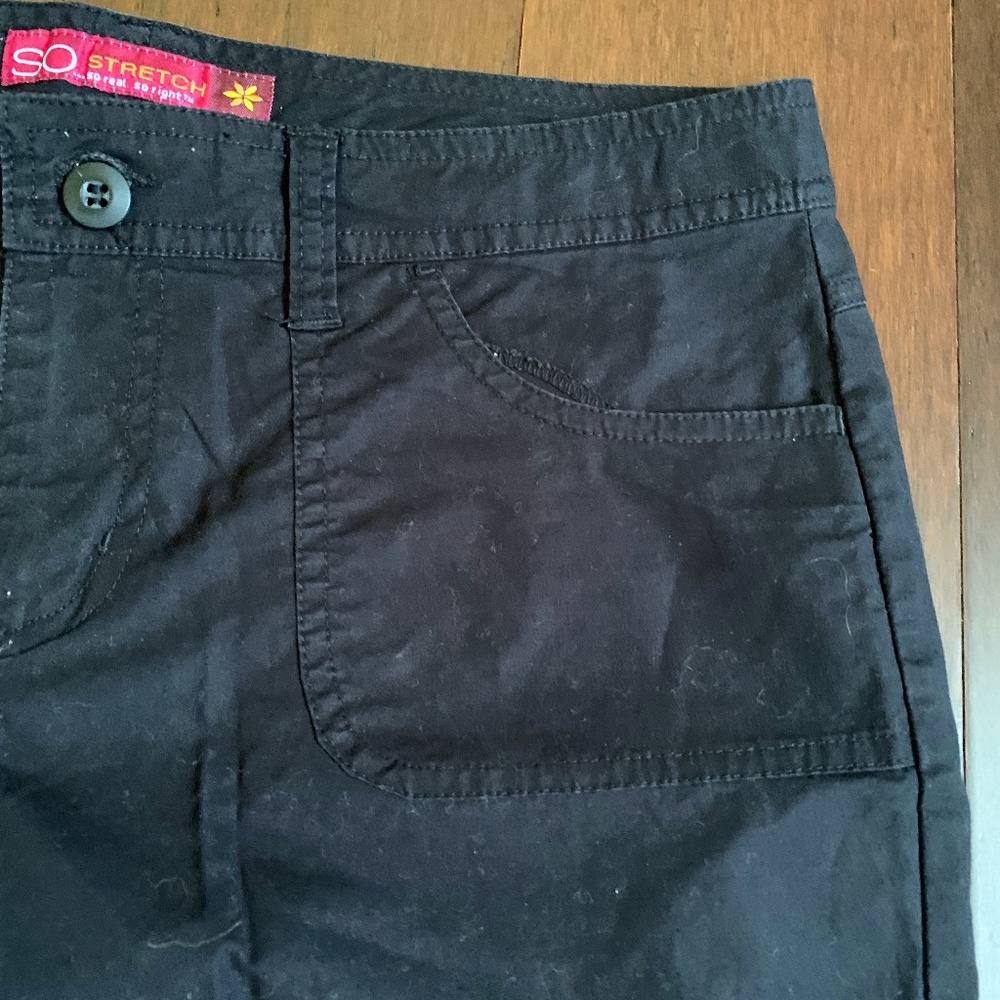 Lightweight black capris - Picture 3 of 6